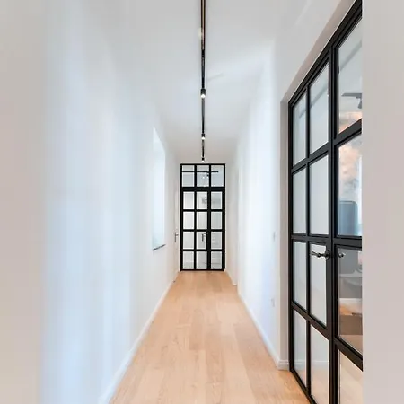 Tom's Luxury Zadar, Branimirova Obala زادار