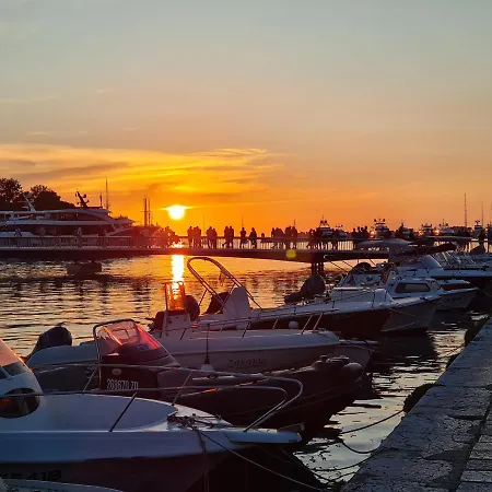 Tom's Luxury Zadar, Branimirova Obala * زادار