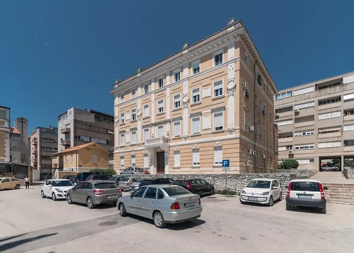 Tom's Luxury Zadar, Branimirova Obala * زادار