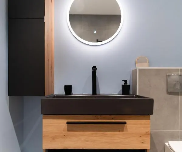 Tom's Luxury Zadar, Branimirova Obala * زادار