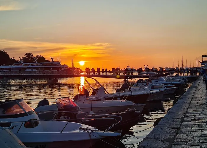 Tom's Luxury Zadar, Branimirova Obala * زادار