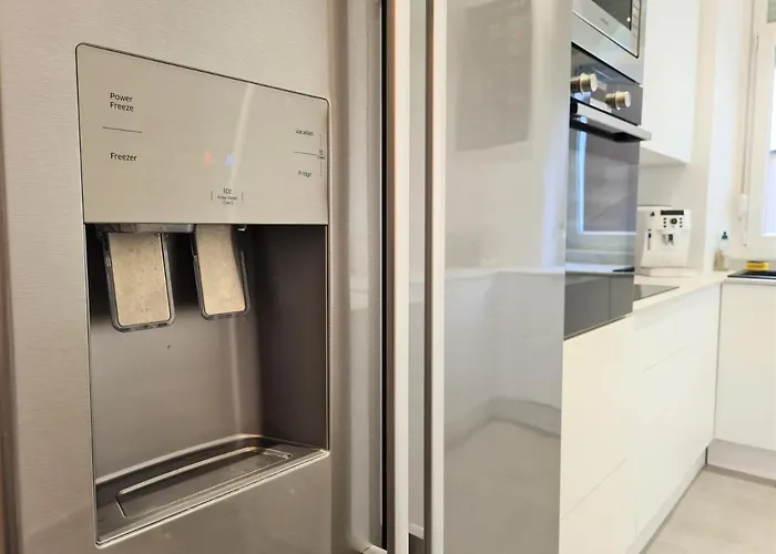 Tom's Luxury Zadar, Branimirova Obala زادار